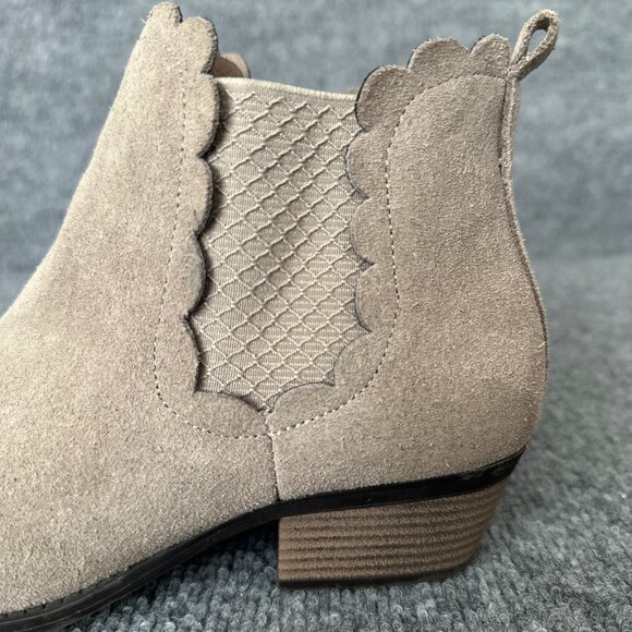 Sktechers Booties Womens 8 Taupe Grey Suede Air Cooled Scalloped Edge Boots - Picture 8 of 16